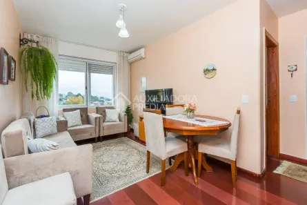Apartamento com 2 Quartos à venda, 60m² no Três Figueiras, Porto Alegre