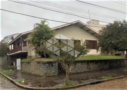 Casa com 4 Quartos à venda, 300m² no Jardim Itu, Porto Alegre