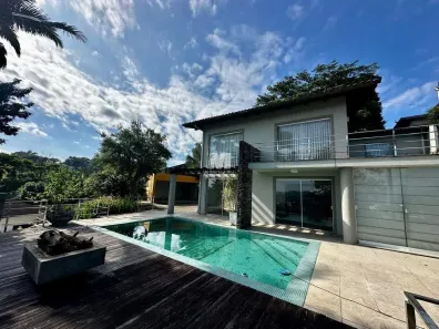 Casa com 4 Quartos à venda, 300m² no Souza Cruz, Brusque