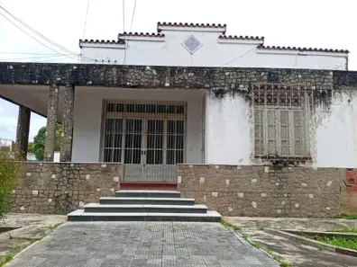 Casa com 7 Quartos à venda, 315m² no Centro, Campos dos Goytacazes