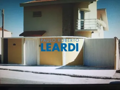 Sobrado com 3 Quartos à venda, 300m² no Jardim das Azaléias, Poços de Caldas