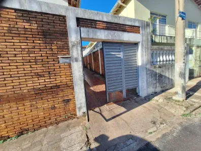 Casa com 3 Quartos à venda, 132m² no Centro, Botucatu