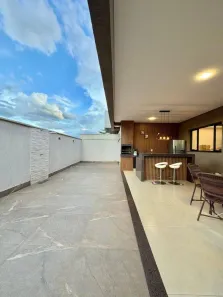 Casa com 4 Quartos à venda, 218m² no Condomínio Parque dos Cisnes, Goiânia