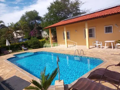 Fazenda/Sítio com 4 Quartos à venda, 190m² no Vila Pedagio, Alumínio