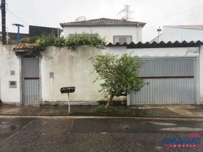 Sobrado com 3 Quartos à venda, 169m² no Jardim Maria Amélia, Jacareí