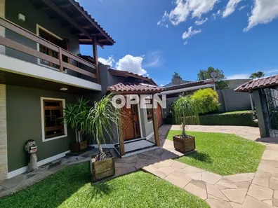 Sobrado com 3 Quartos à venda, 250m² no Niterói, Canoas