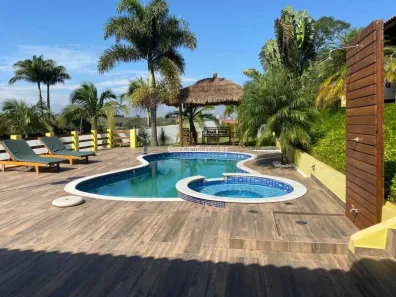 Fazenda/Sítio com 4 Quartos à venda, 357m² no Jardim Leonor, Itatiba
