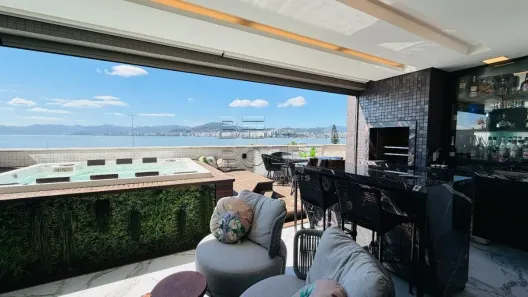 Apartamento com 3 Quartos à venda, 224m² no Estreito, Florianópolis