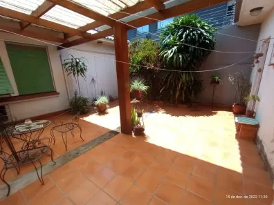 Casa com 3 Quartos à venda, 211m² no Menino Deus, Porto Alegre
