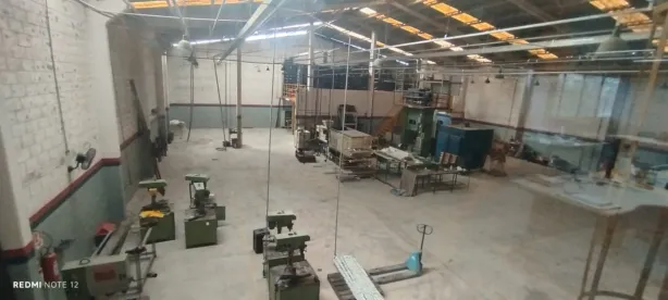 Galpão/Depósito/Armazém à venda, 1150m² no Parque Industrial Daci, Taboão da Serra