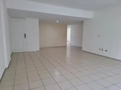 Apartamento com 3 Quartos para alugar, 135m² no Aflitos, Recife