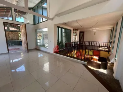 Casa de Condomínio com 4 Quartos à venda, 305m² no Mata Paca, Niterói