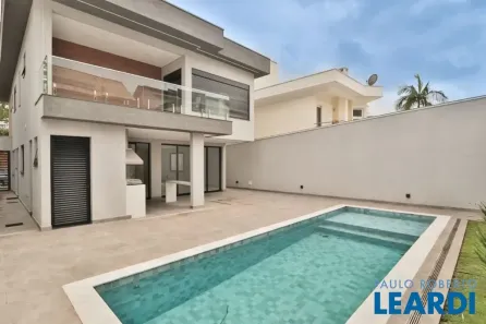 Casa de Condomínio com 4 Quartos à venda, 330m² no Alphaville, Santana de Parnaíba