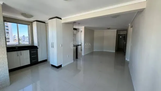 Apartamento com 2 Quartos para alugar, 80m² no Centro, Itajaí