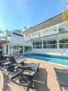 Casa com 4 Quartos à venda, 326m² no Enseada, Ubatuba