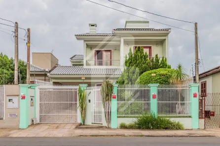 Casa com 4 Quartos à venda, 500m² no Vila Imbui, Cachoeirinha