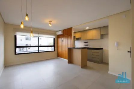 Apartamento com 3 Quartos para alugar, 76m² no Vila Ipiranga, Porto Alegre