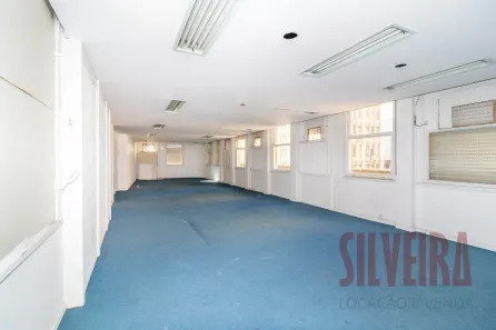 Sala Comercial para alugar, 200m² no Centro Histórico, Porto Alegre