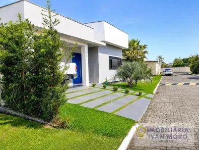 Casa de Condomínio com 3 Quartos à venda, 180m² no Campeche, Florianópolis