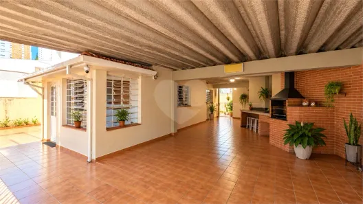 Casa com 3 Quartos à venda, 270m² no Sumaré, São Paulo