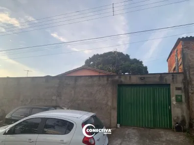 Casa com 3 Quartos à venda, 104m² no Jardim das Aroeiras, Goiânia