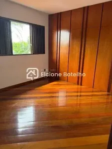 Casa com 3 Quartos à venda, 452m² no Nossa Senhora das Graças, Uberlândia