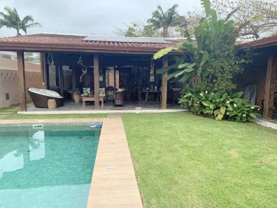 Casa com 5 Quartos à venda, 679m² no Balneário Praia do Pernambuco, Guarujá