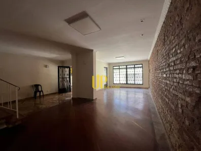 Casa com 3 Quartos à venda, 230m² no Vila Nova Conceição, São Paulo