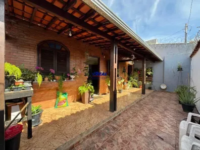 Casa com 3 Quartos à venda, 120m² no Conjunto Ademar Maldonado (Barreiro), Belo Horizonte