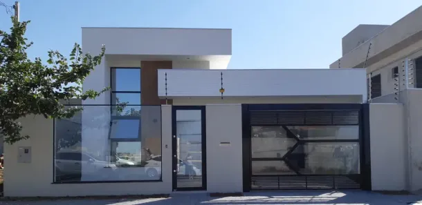 Casa com 3 Quartos à venda, 208m² no Bom Jardim, Maringá