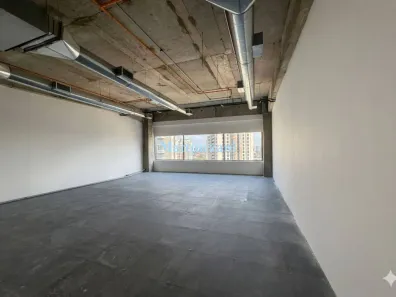 Sala Comercial para alugar, 95m² no Parque Industrial Tomas Edson, São Paulo