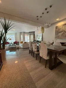 Apartamento com 4 Quartos para alugar, 203m² no Gonzaga, Santos