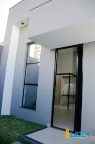 Casa com 3 Quartos à venda, 150m² no Novo Mundo, Uberlândia
