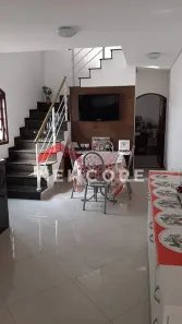 Sobrado com 4 Quartos à venda, 300m² no Vila Pilar, Arujá