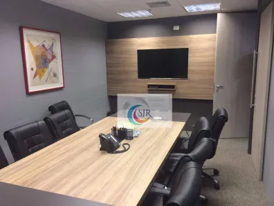 Sala Comercial para venda ou aluguel, 135m² no Vila Olímpia, São Paulo