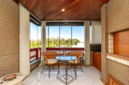 Apartamento com 2 Quartos à venda, 102m² no Passo da Areia, Porto Alegre