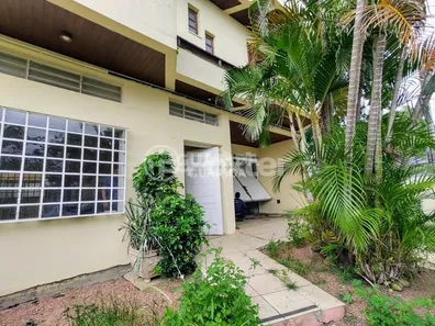 Casa com 4 Quartos à venda, 335m² no Jardim São Pedro, Porto Alegre