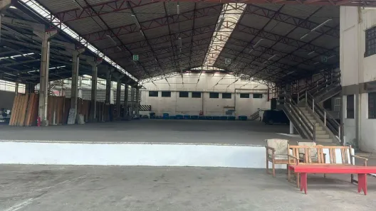 Galpão/Depósito/Armazém com 2 Quartos para venda ou aluguel, 9m² no Jardim Sônia Maria, Mauá