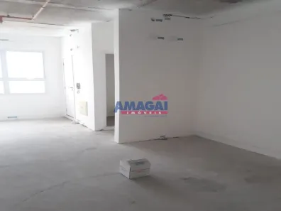 Sala Comercial à venda, 28m² no Centro, Jacareí