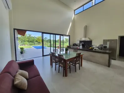 Casa de Condomínio com 4 Quartos à venda, 311m² no Jardim Vitória, Cuiabá