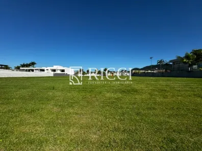 Lote/Terreno à venda, 2500m² no Jardim Acapulco, Guarujá