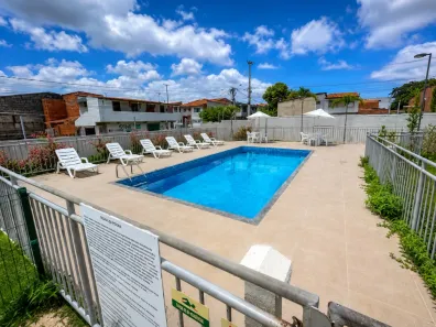Apartamento com 2 Quartos para venda ou aluguel, 42m² no Siqueira, Fortaleza