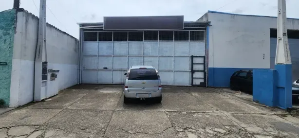 Galpão/Depósito/Armazém para alugar, 250m² no Jardim Jacinto, Jacareí