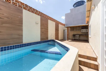 Casa com 4 Quartos à venda, 180m² no Guará I, Brasília