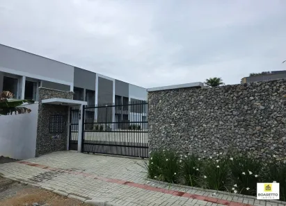 Sobrado com 2 Quartos à venda, 74m² no Nova Brasília, Joinville