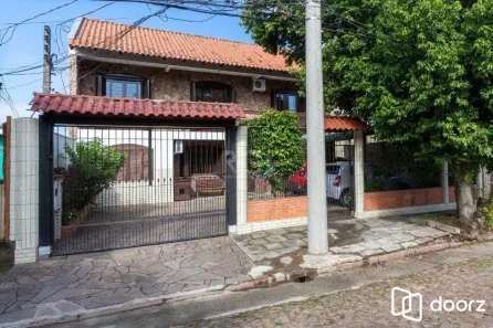 Casa com 5 Quartos à venda, 300m² no Cavalhada, Porto Alegre