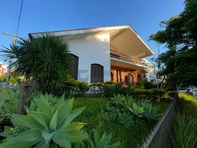 Casa com 6 Quartos para alugar, 500m² no Chácara das Pedras, Porto Alegre