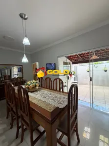 Casa com 3 Quartos para alugar, 187m² no General Osório, Uberlândia