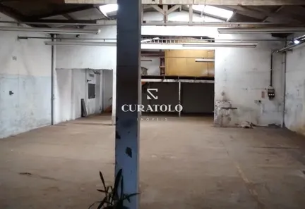 Galpão/Depósito/Armazém à venda, 600m² no Vila Antonieta, São Paulo