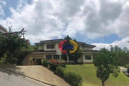 Casa de Condomínio com 5 Quartos para alugar, 750m² no Jardim Imperial, Arujá